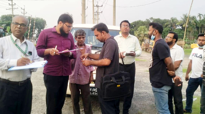 কালুখালী উপজেলার মোবাইল কোর্টে বিভিন্ন আইনে জরিমানা